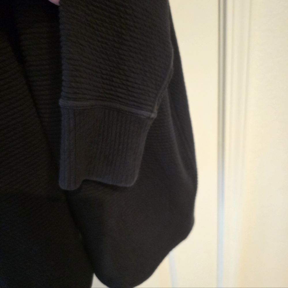 LULULEMON On Repeat Jacket Size 10. - Picture 14 of 15